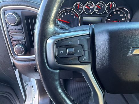 Used 2021 Chevrolet Silverado 1500 LT image 19