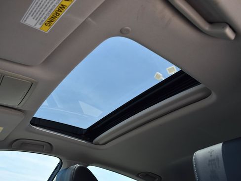 Used 2021 Honda Accord EX-L image 12