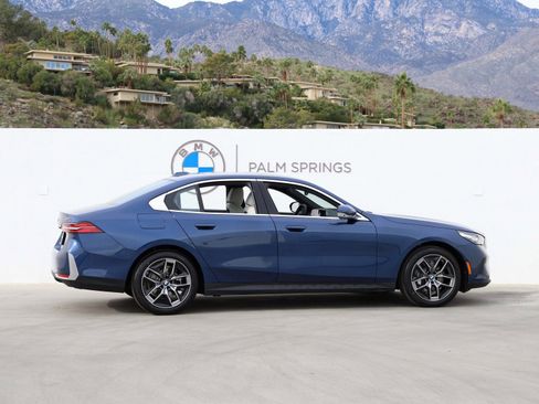 New 2026 BMW 530i w/ Premium Package image 5