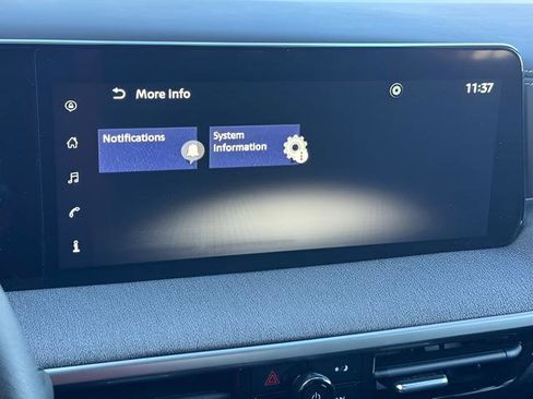 Certified 2025 Nissan Kicks SV image 31