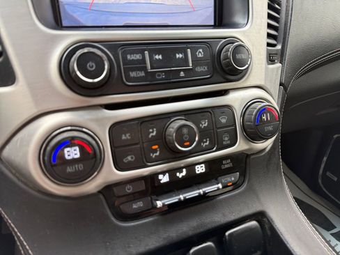 Used 2016 GMC Yukon SLE image 37