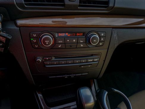 Used 2012 BMW 128i Convertible image 17