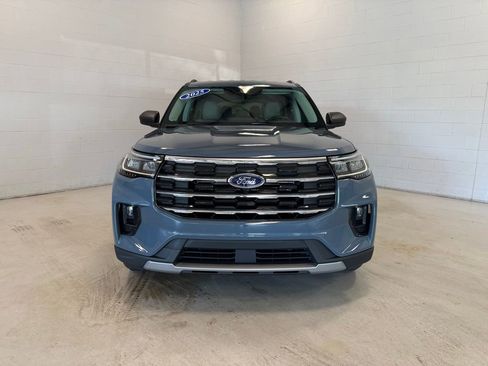 Certified 2025 Ford Explorer Active w/ Active Comfort Package AWD/4WD image 2