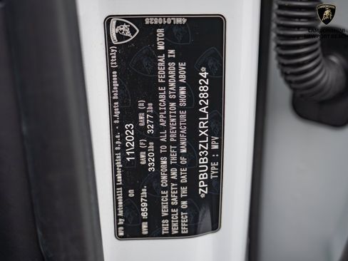 Used 2024 Lamborghini Urus S AWD/4WD image 25