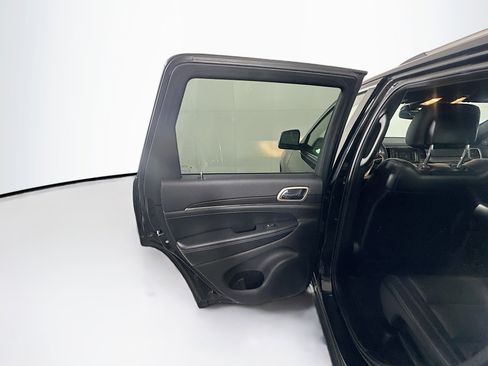 Used 2017 Jeep Grand Cherokee Limited image 26