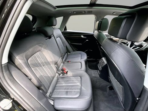 Used 2023 Audi Q5 2.0T Premium w/ Convenience Package AWD/4WD image 23