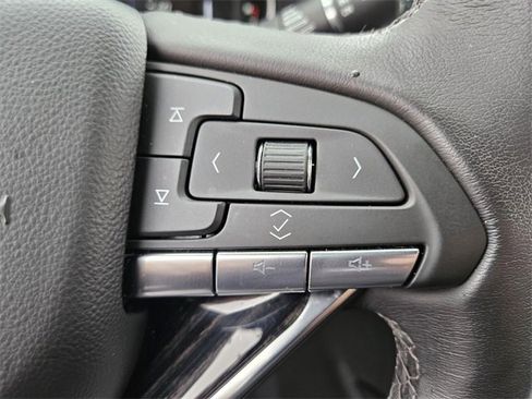 Certified 2025 Cadillac XT6 Premium Luxury image 26