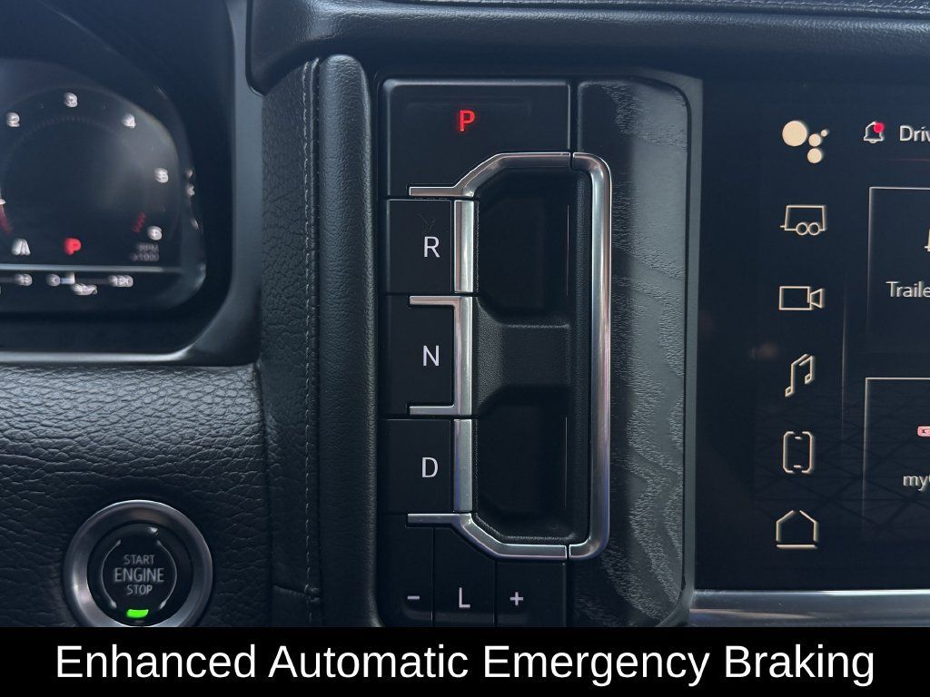 Used 2023 GMC Yukon Denali RWD image 22