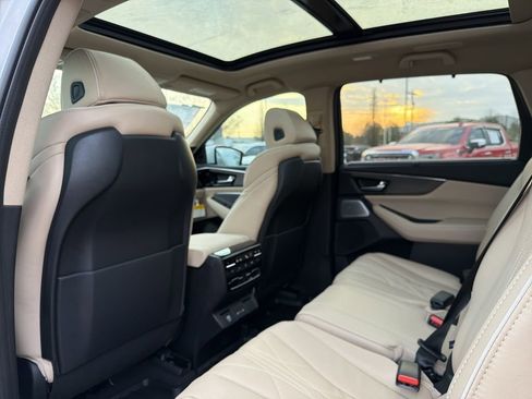 New 2026 Acura MDX w/ Advance Package AWD/4WD image 12