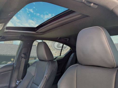 Certified 2023 Lexus IS 350 F Sport RWD image 8