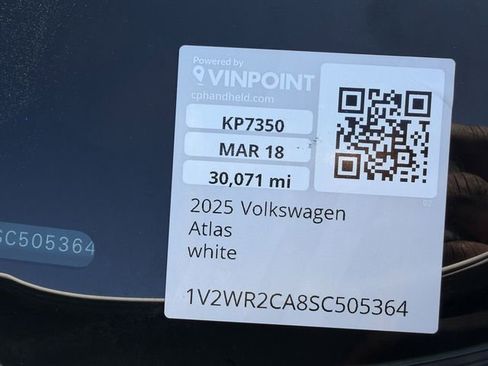 Used 2025 Volkswagen Atlas SE image 50