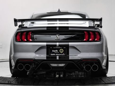 Used 2022 Ford Mustang Shelby GT500 w/ Carbon Fiber Track Pack RWD image 15