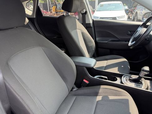 Used 2024 Hyundai Kona SEL AWD/4WD image 18