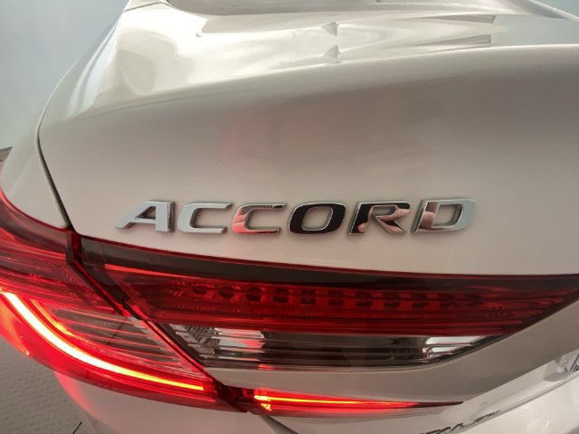 Used 2019 Honda Accord Touring image 26
