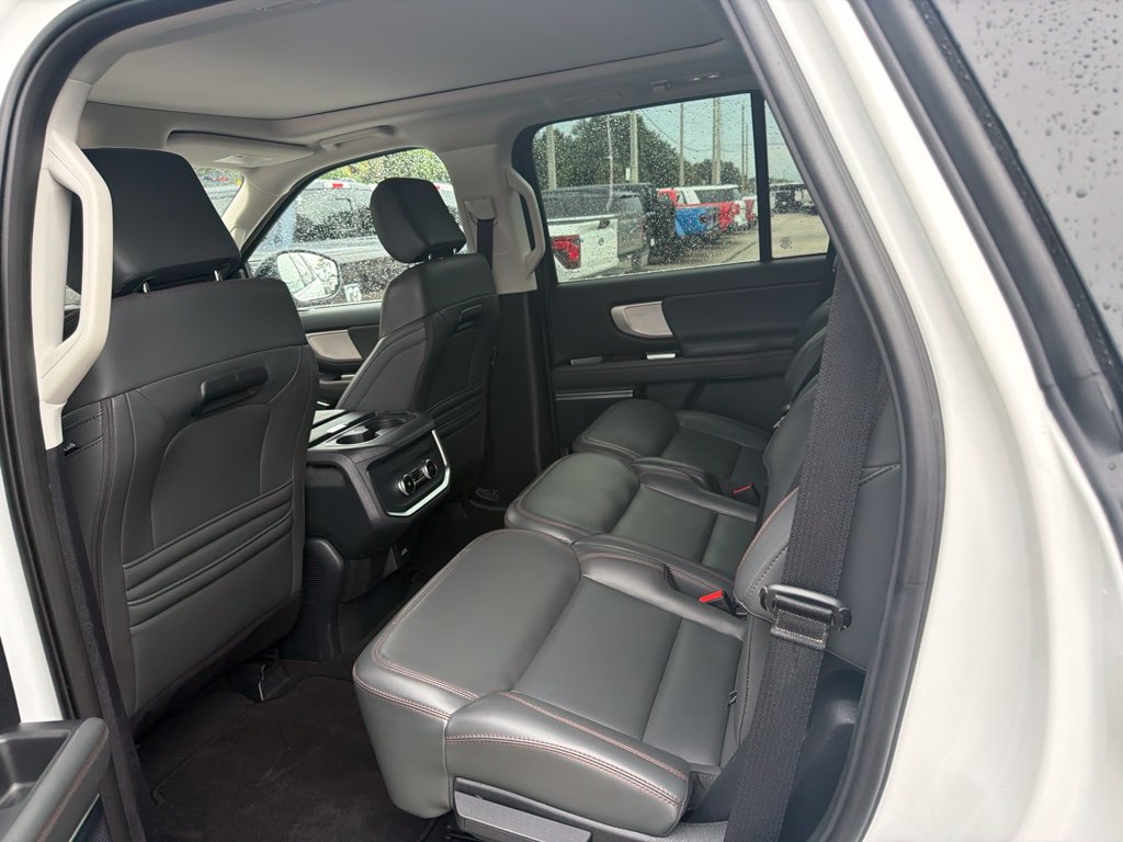 Certified 2025 Ford Expedition Active AWD/4WD image 24