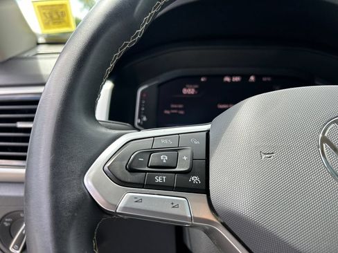 Used 2023 Volkswagen Atlas SEL AWD/4WD image 13