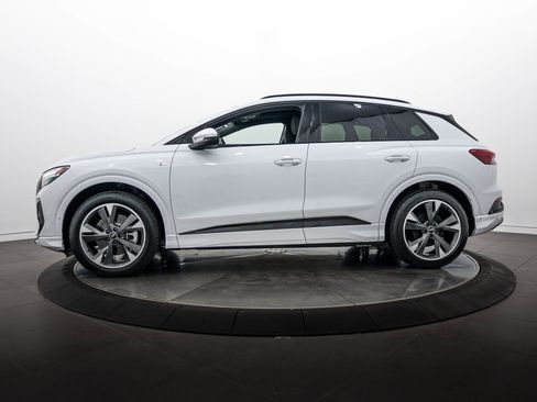 Certified 2024 Audi Q4 e-tron Prestige w/ Black Optic Package AWD/4WD image 6