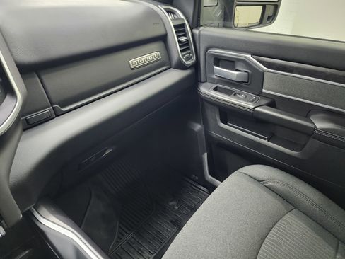 Used 2023 RAM 2500 Big Horn w/ Night Edition image 12