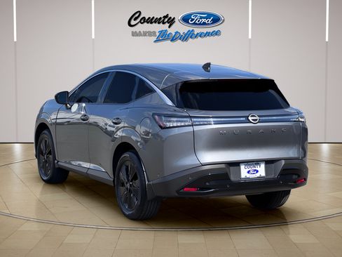 Used 2025 Nissan Murano SV FWD image 24