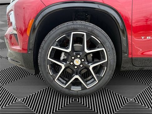 New 2026 Chevrolet Traverse High Country image 9