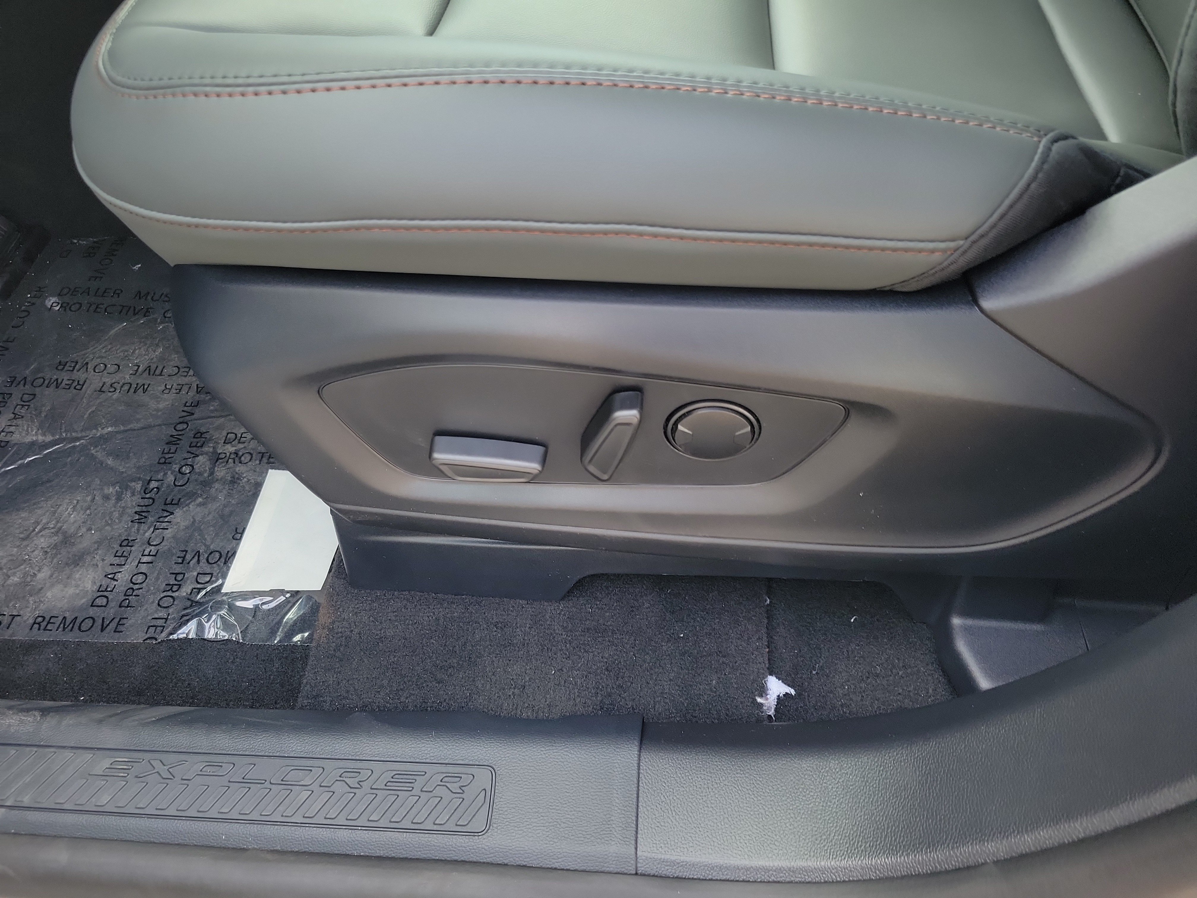 New 2026 Ford Explorer Active w/ Active Comfort Package RWD image 14