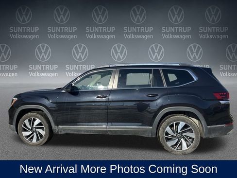 Used 2025 Volkswagen Atlas SEL image 2