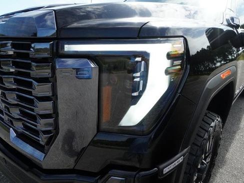 Used 2024 GMC Sierra 2500 Denali Ultimate image 38