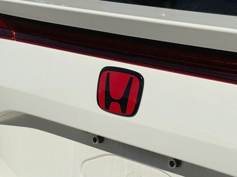 Used 2024 Honda Civic Type R image 11