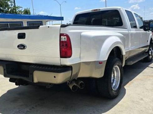 Used 2014 Ford F350 King Ranch w/ FX4 Off-Road Package image 4