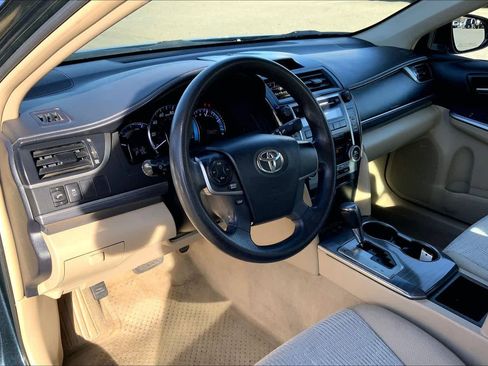 Used 2012 Toyota Camry LE image 16