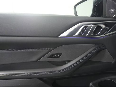 Used 2022 BMW M4 Competition w/ Executive Package RWD image 8