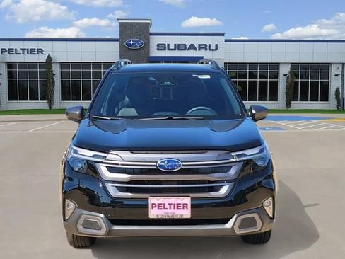 Used 2025 Subaru Forester Limited AWD/4WD image 2