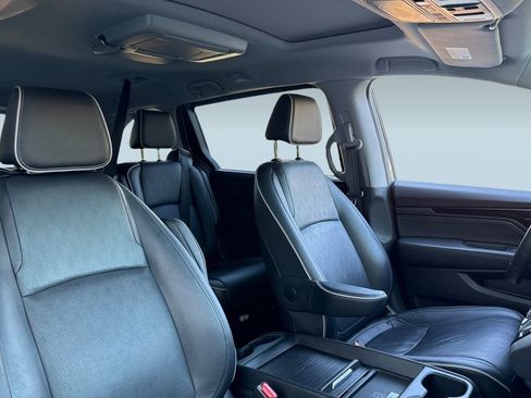 Certified 2024 Honda Odyssey Elite image 30