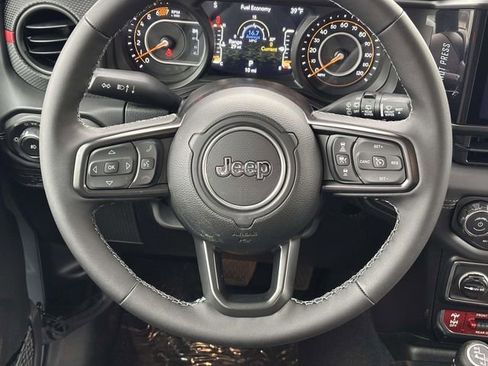 New 2026 Jeep Wrangler Unlimited Rubicon w/ Xtreme 35 Tire Package AWD/4WD image 10
