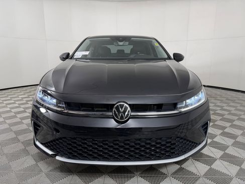 Used 2025 Volkswagen Jetta SE FWD image 5