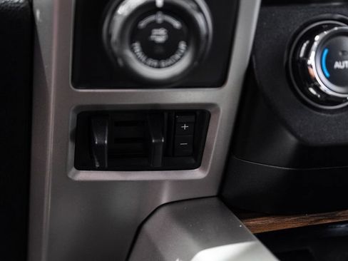 Used 2019 Ford F150 Lariat AWD/4WD image 29