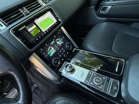 Used 2021 Land Rover Range Rover P525 Westminster Edition AWD/4WD image 16