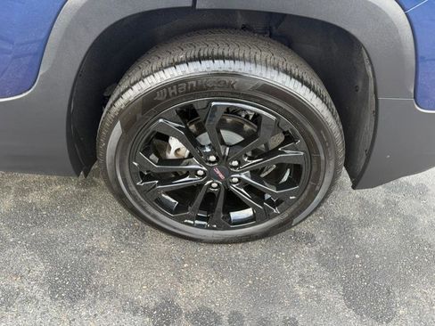 Used 2022 GMC Terrain SLT w/ Tech Package image 5