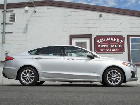 Used 2019 Ford Fusion SE image 7