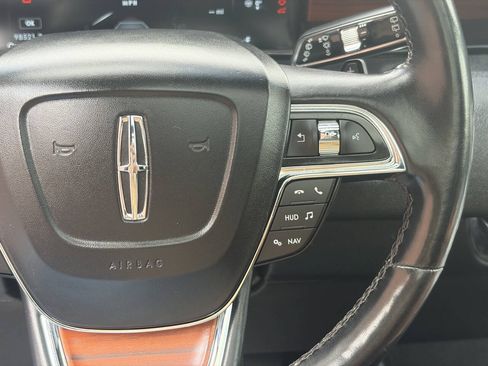 Used 2019 Lincoln Navigator Reserve w/ Cargo Package AWD/4WD image 35