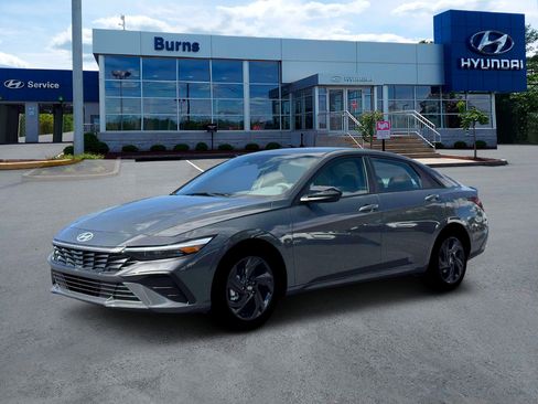 New 2026 Hyundai Elantra Sport FWD image 2