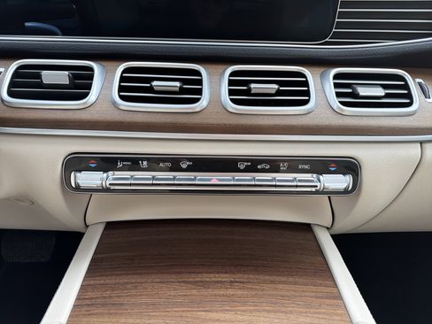 Certified 2024 Mercedes-Benz GLE 450 4MATIC image 25