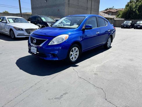 Used 2013 Nissan Versa w/ SL Tech Pkg FWD image 12