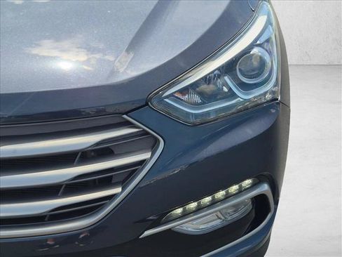 Used 2017 Hyundai Santa Fe Sport FWD image 9