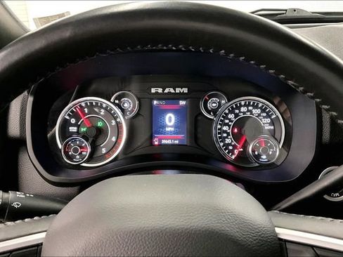 Used 2024 RAM 3500 Big Horn image 28