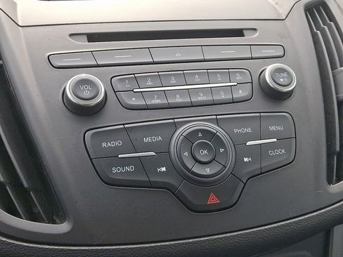 Used 2018 Ford Escape S image 17