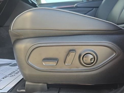 Used 2025 Jeep Wagoneer S Limited image 28