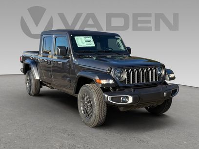 New 2026 Jeep Gladiator Sport