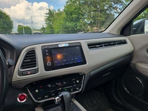 Used 2019 Honda HR-V EX-L image 19