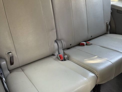 Used 2011 Toyota Sienna XLE w/ Entertainment Pkg FWD image 41